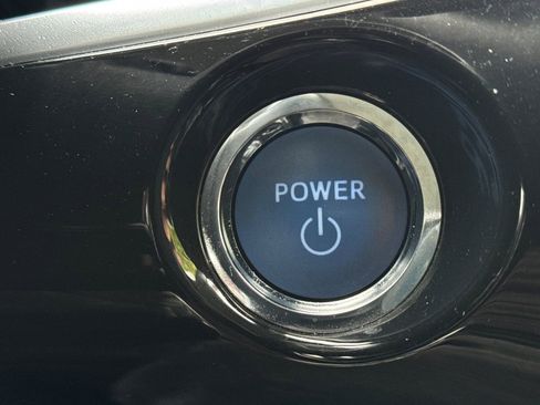 Used 2017 Toyota Prius Prime Advanced FWD image 24