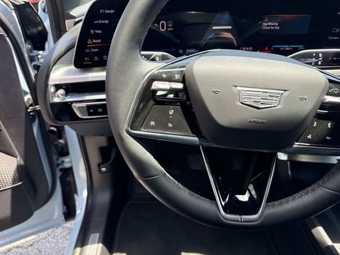 Used 2024 Cadillac Lyriq Sport AWD/4WD image 29