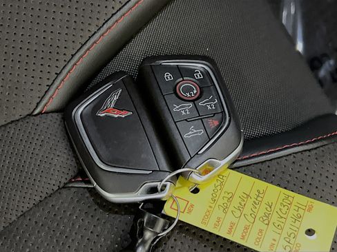 Used 2023 Chevrolet Corvette Stingray w/ Z51 Performance Package image 31