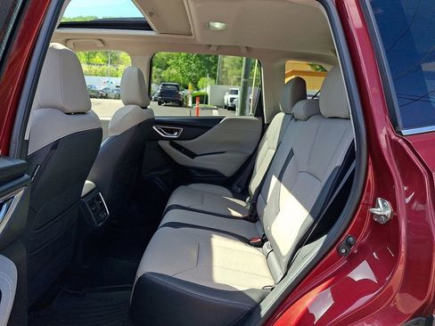 Used 2021 Subaru Forester Limited AWD/4WD image 11