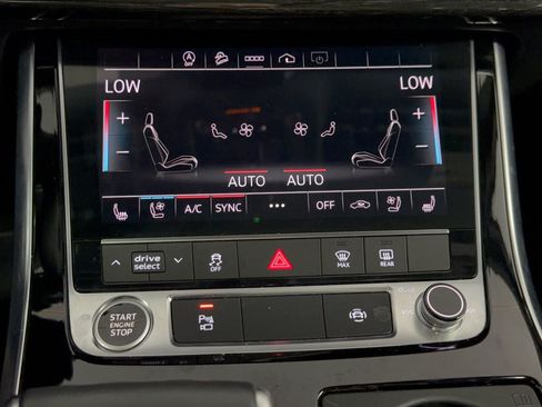 Used 2025 Audi Q7 2.0T Premium Plus w/ Premium Plus Package AWD/4WD image 22