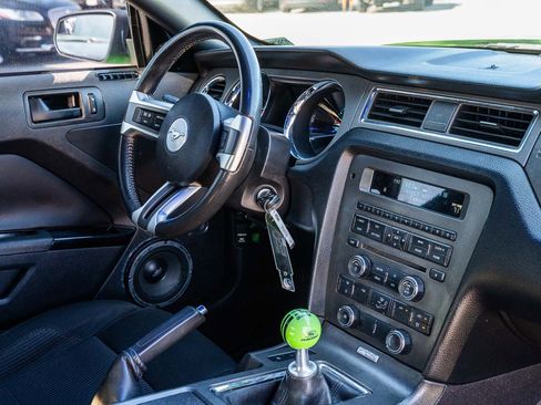 Used 2014 Ford Mustang GT w/ Equipment Group 301A RWD image 17