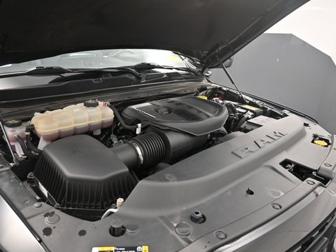 Used 2025 RAM 1500 Limited AWD/4WD image 20