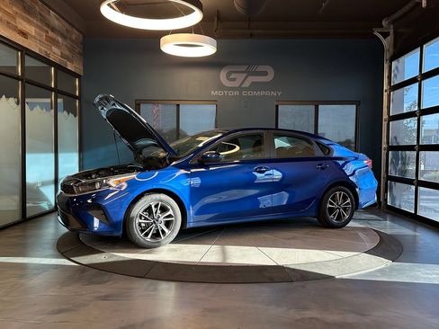 Used 2023 Kia Forte LXS FWD image 22