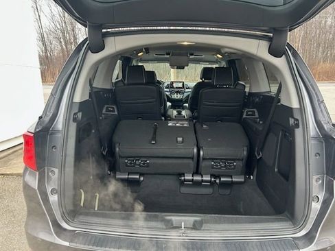 Used 2024 Honda Odyssey Elite image 8