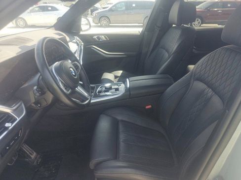 Used 2025 BMW X7 M60i AWD/4WD image 3
