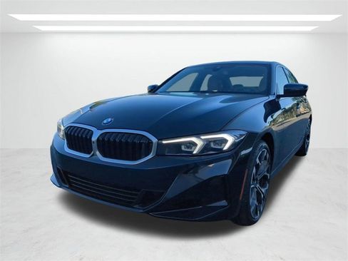 New 2025 BMW 330i xDrive Sedan w/ Premium Package image 8