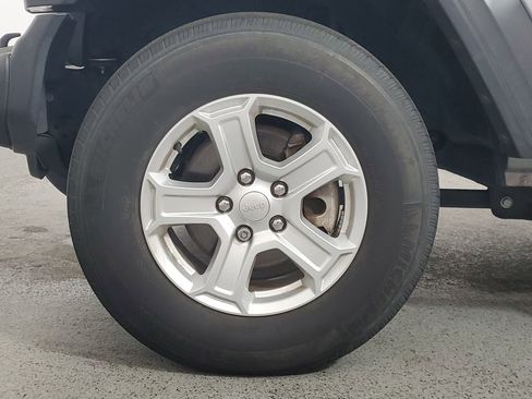 Used 2021 Jeep Wrangler Unlimited Sport image 8