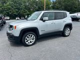 Used 2017 Jeep Renegade Latitude image 5