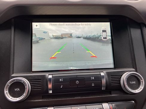 Used 2018 Ford Mustang Premium image 22