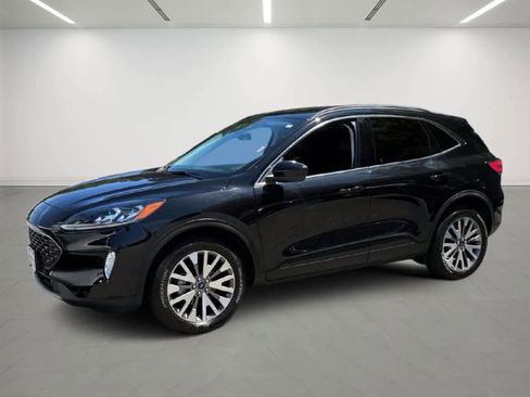 Used 2022 Ford Escape Titanium image 1