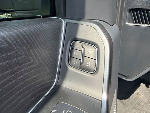 Used 2024 Ford F350 Platinum w/ FX4 Off-Road Package AWD/4WD image 11