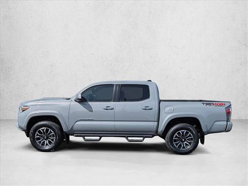 Used 2021 Toyota Tacoma TRD Sport w/ Technology Package AWD/4WD image 8