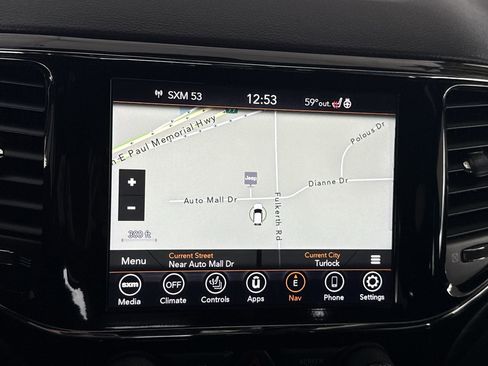 Used 2022 Jeep Grand Cherokee Laredo X image 13