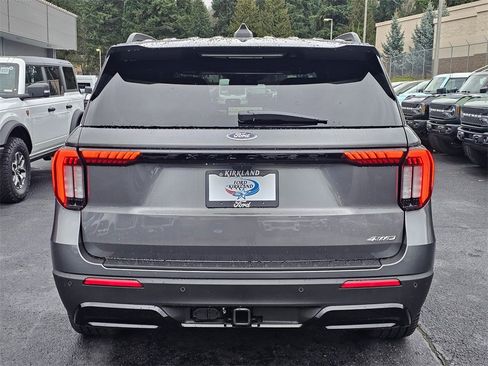 Certified 2026 Ford Explorer ST-Line w/ ST-Line Street Pack image 6