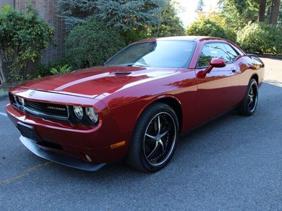 Used 2009 Dodge Challenger SE