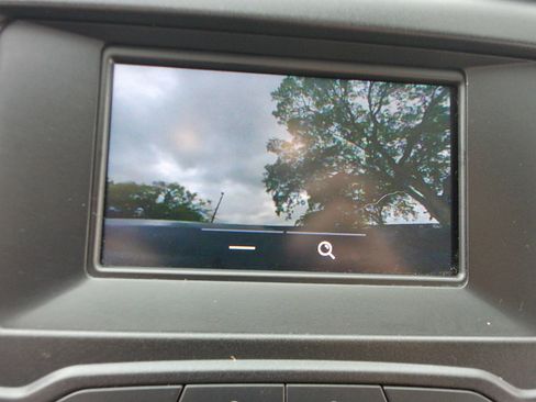 Used 2017 Ford Fusion SE w/ Equipment Group 601A FWD image 24
