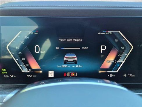 Used 2023 BMW i7 xDrive60 w/ Executive Package 2 AWD/4WD image 12