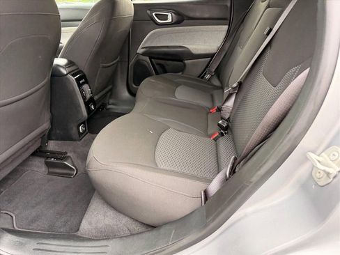 Used 2024 Jeep Compass Sport AWD/4WD image 12