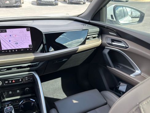 Used 2025 Audi Q5 Premium Plus w/ Premium Plus image 21