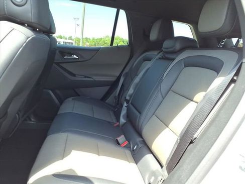 New 2026 Chevrolet Equinox LT AWD/4WD image 6