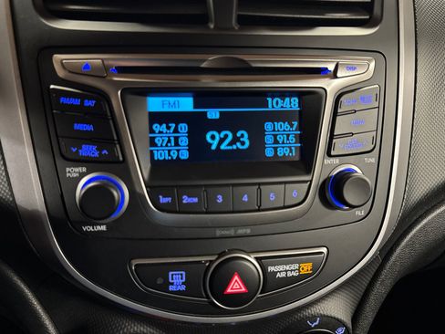 Used 2017 Hyundai Accent SE FWD image 21