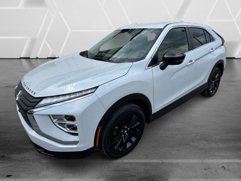 Used 2024 Mitsubishi Eclipse Cross LE AWD/4WD image 2