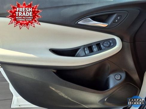 Used 2025 Buick Encore GX Sport Touring w/ Advanced Technology Package FWD image 17