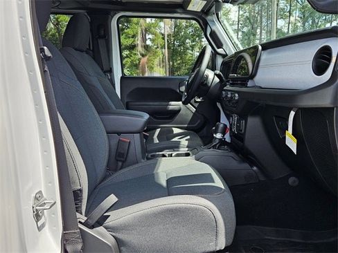 New 2024 Jeep Gladiator Sport image 15