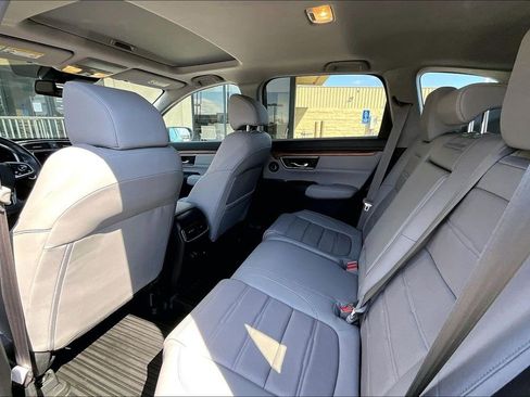 Used 2022 Honda CR-V Touring image 16