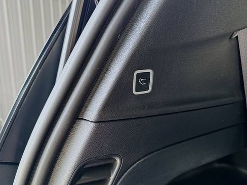 Used 2020 Chrysler Pacifica Touring-L w/ Advanced Safetytec Group AWD/4WD image 35