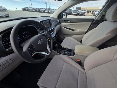 Used 2020 Hyundai Tucson SE image 10