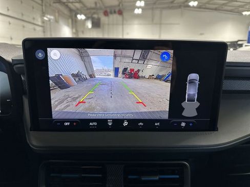 New 2026 Ford Maverick Lobo AWD/4WD image 26