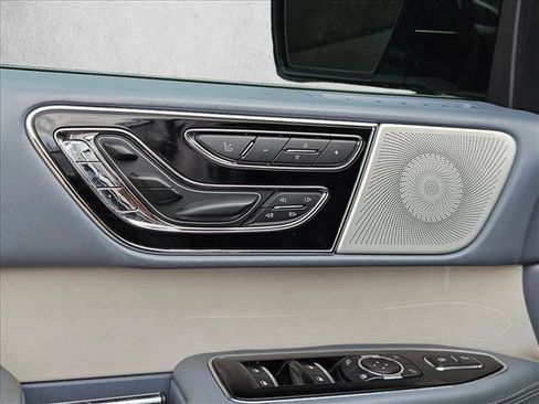 Used 2019 Lincoln Navigator Black Label AWD/4WD image 24