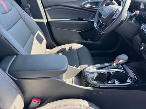 New 2026 Chevrolet Trax RS w/ Sunroof Package FWD image 7