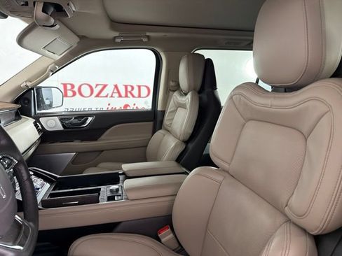 Certified 2024 Lincoln Navigator Reserve AWD/4WD image 11