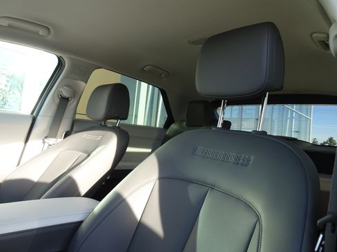 New 2026 Hyundai Ioniq 5 SEL image 10