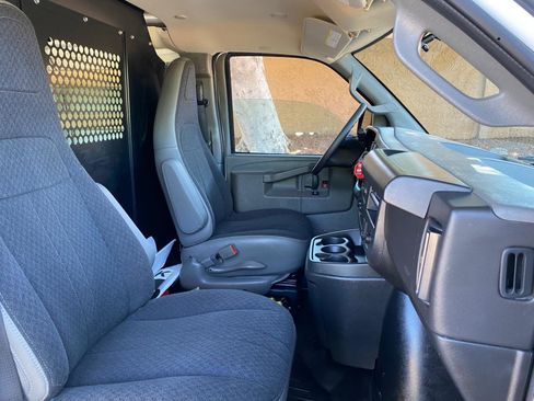 Used 2025 Chevrolet Express 2500 w/ Driver Convenience Package RWD image 35