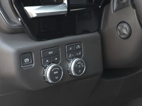 New 2026 GMC Sierra 1500 SLT w/ SLT Premium Package AWD/4WD image 27