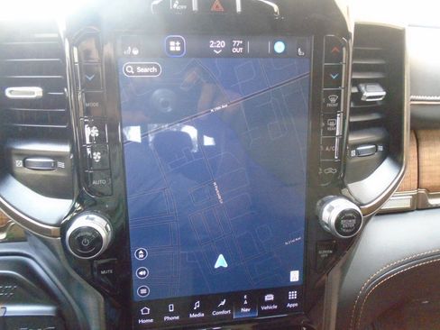 Used 2024 RAM 3500 Limited w/ Safety Group image 90