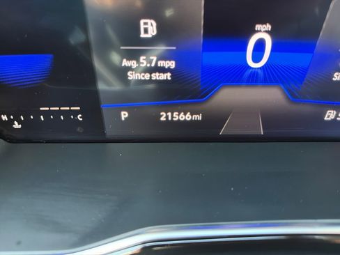 Certified 2023 Volkswagen Jetta SE w/ Panoramic Sunroof Package FWD image 19