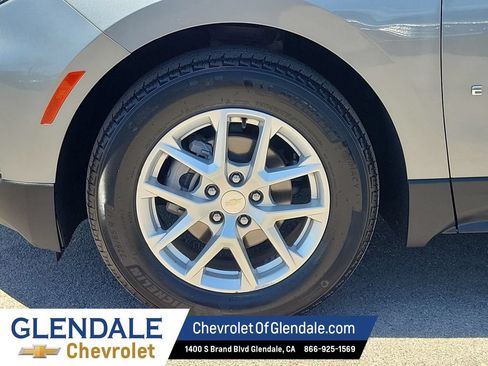 Certified 2024 Chevrolet Equinox LT FWD image 18