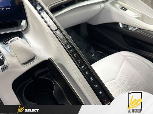 Used 2023 Chevrolet Corvette Stingray Premium Conv w/ Z51 Performance Package RWD image 16