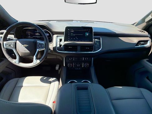 Used 2024 Chevrolet Tahoe LT w/ Luxury Package image 16