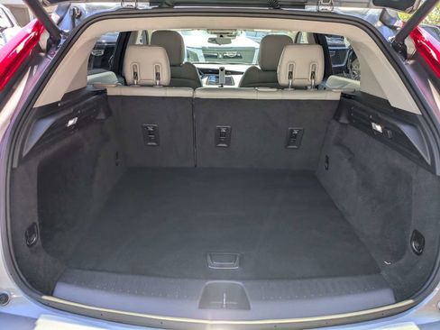 Certified 2023 Cadillac XT4 Luxury w/ Cold Weather Package FWD image 14
