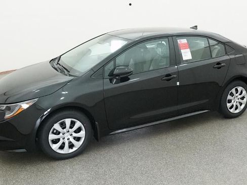 New 2026 Toyota Corolla LE FWD image 2