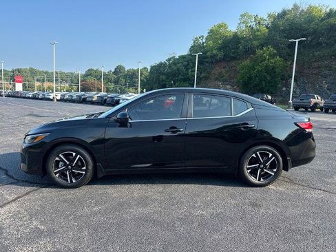 Certified 2025 Nissan Sentra SV w/ Trunk Package FWD image 4