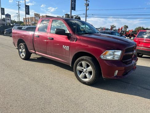 Used 2019 RAM 1500 Express w/ Express Value Package AWD/4WD image 1