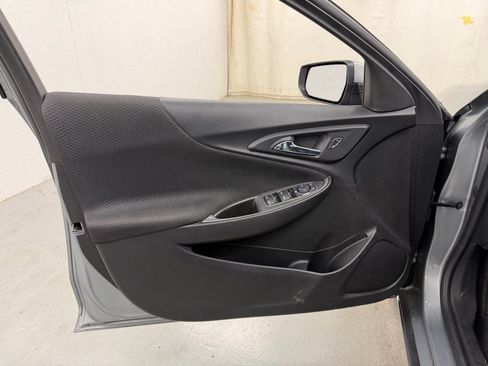 Used 2023 Chevrolet Malibu LT image 16