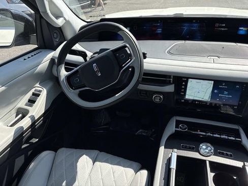 New 2026 Lincoln Navigator L Black Label image 14